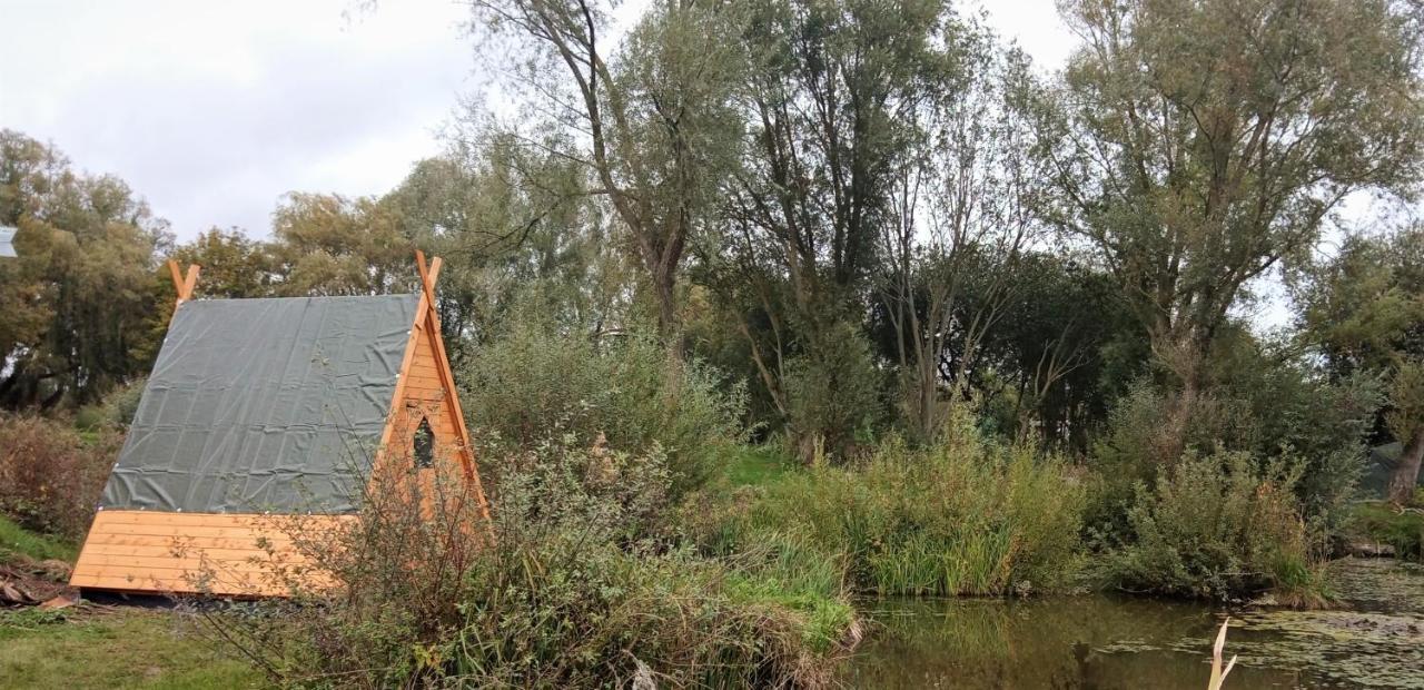 Rum Bridge "Owl Watch" Wooden Tipi Hotel Sudbury  Exterior photo