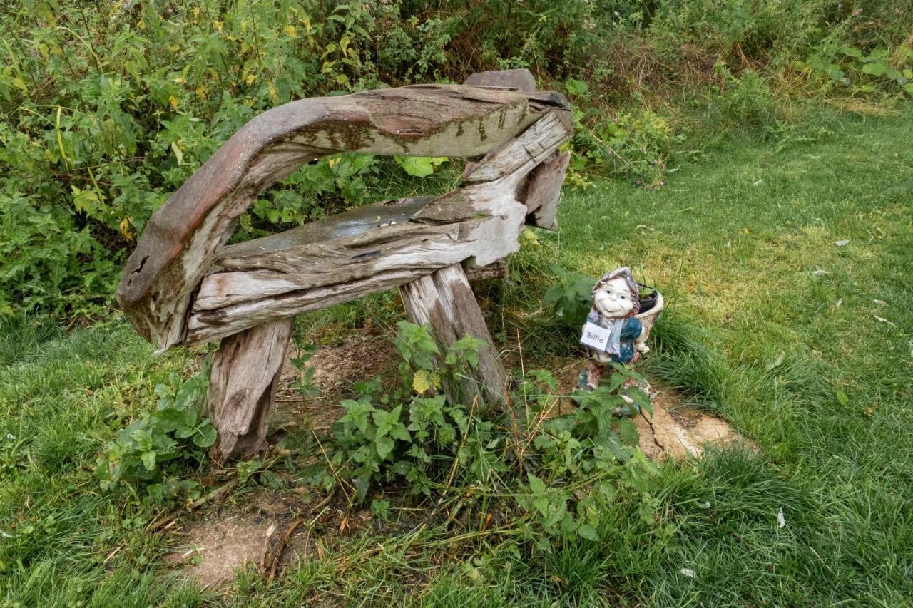 Rum Bridge "Owl Watch" Wooden Tipi Hotel Sudbury  Exterior photo