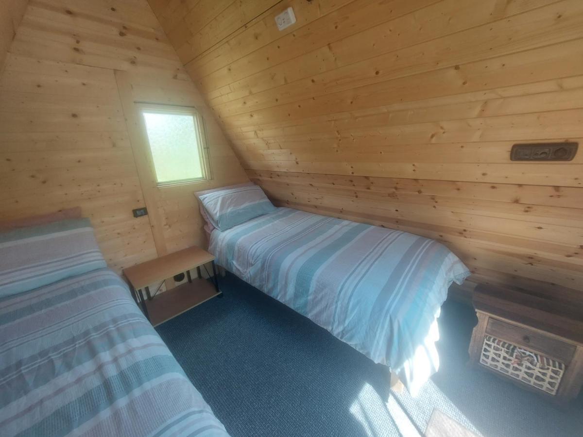 Rum Bridge "Owl Watch" Wooden Tipi Hotel Sudbury  Exterior photo