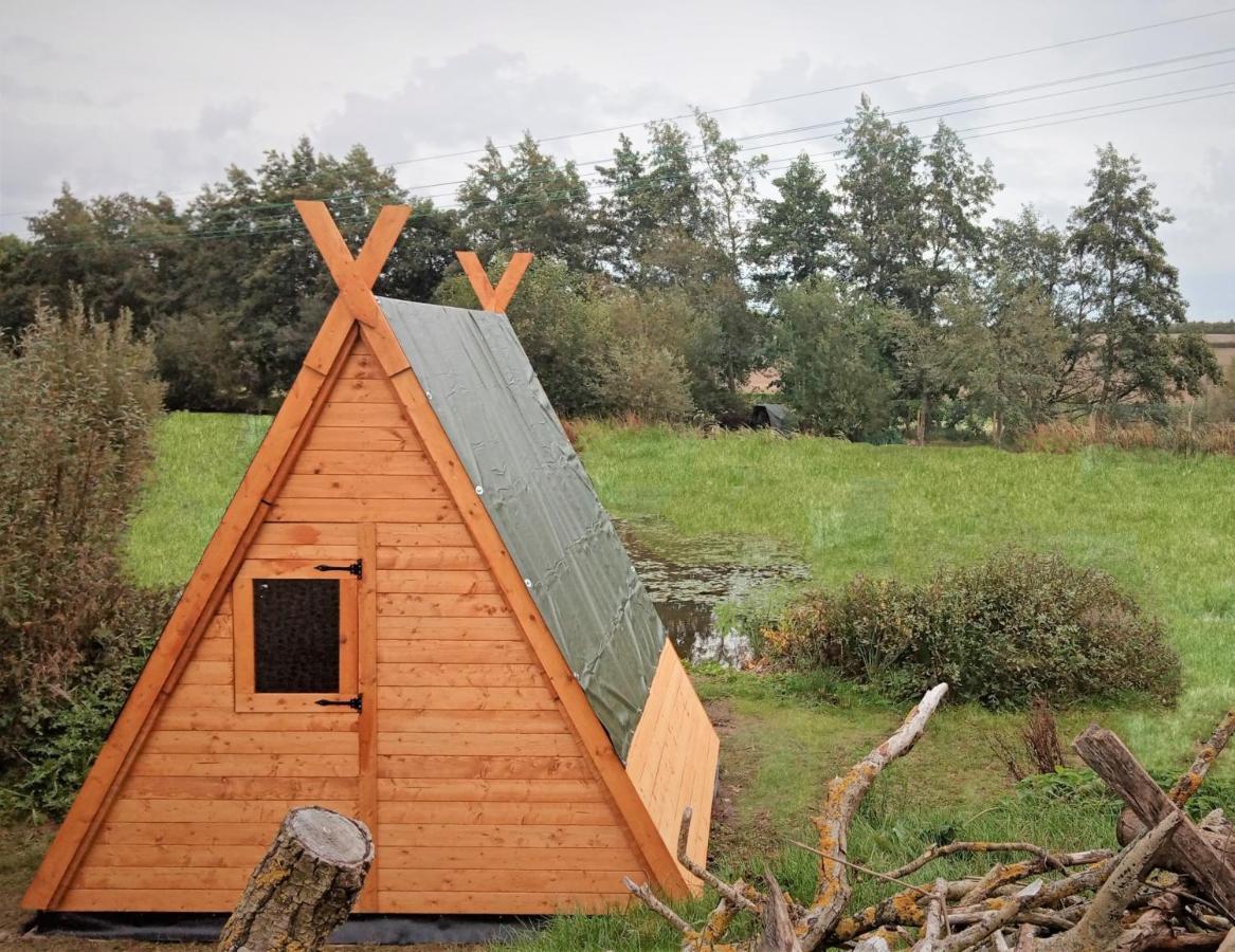 Rum Bridge "Owl Watch" Wooden Tipi Hotel Sudbury  Exterior photo